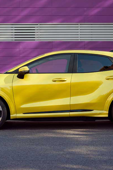 Ford Puma Gen-E ved ladestander
