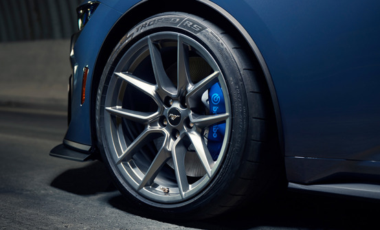 Pirelli Performance aluminiums&shy;dæk
