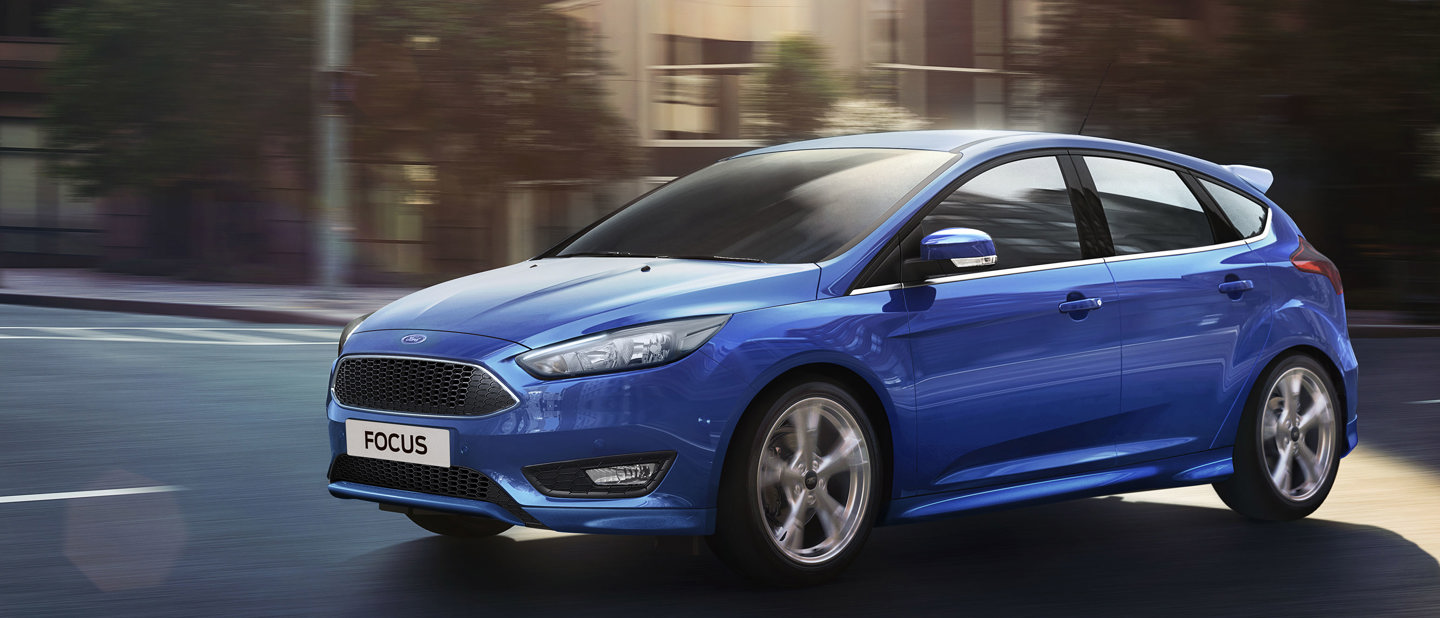 Ford Focus i farven Desert Island Blue