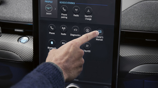 SYNC4, 15,5” touchskærm med Connected Navigation